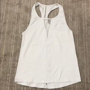 Effortless tank size small